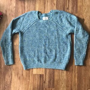 Abercrombie and Fitch knit sweater💙💙